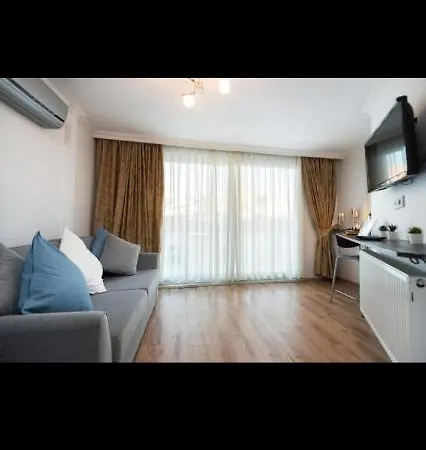 3 Floor Old 4 Istanbul